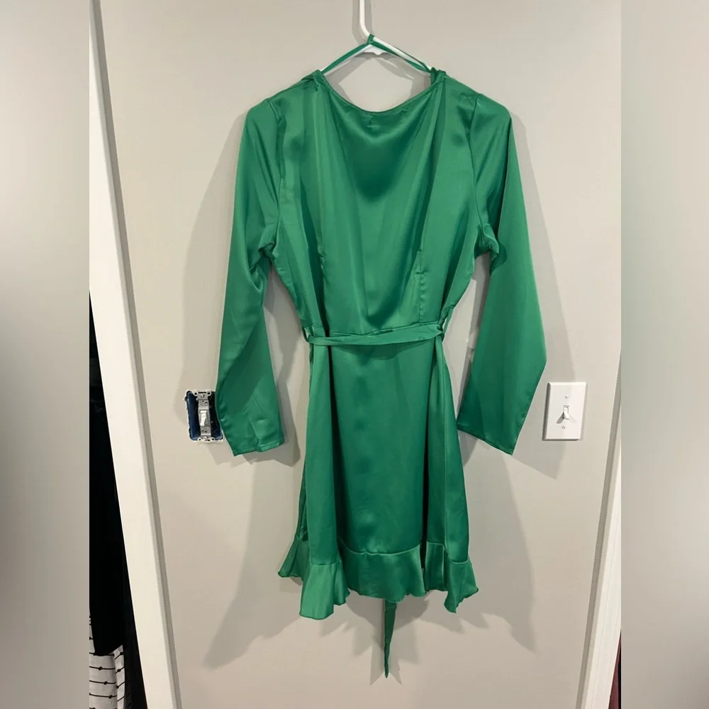 Green Top - Picture 3 of 3